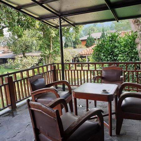 Yehezkiel Hotel Lembang Mitra Reddoorz Kültér fotó